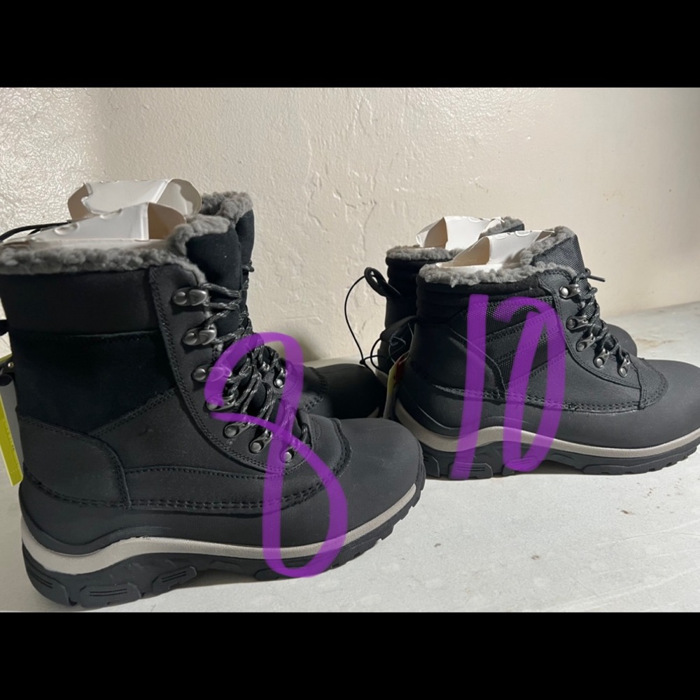 -Snow Boots